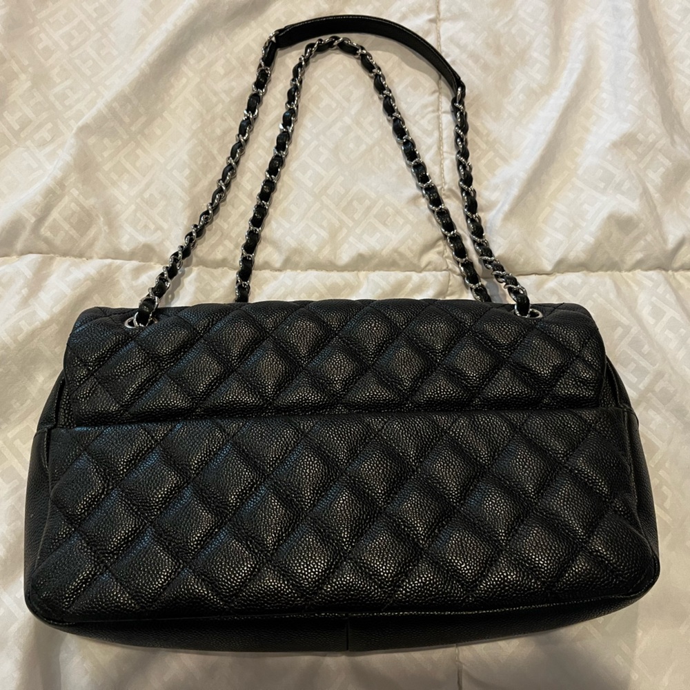 Authentic CHANEL flap bag. Black Caviar leather. Silver hardware. - Picture 9 of 15